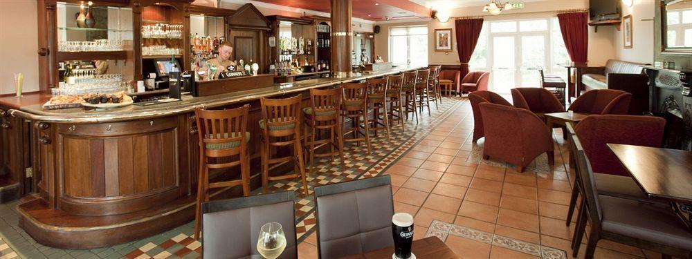 Riverside Park Hotel Macroom Exterior foto